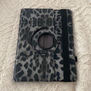 iPad cover grey leopard print